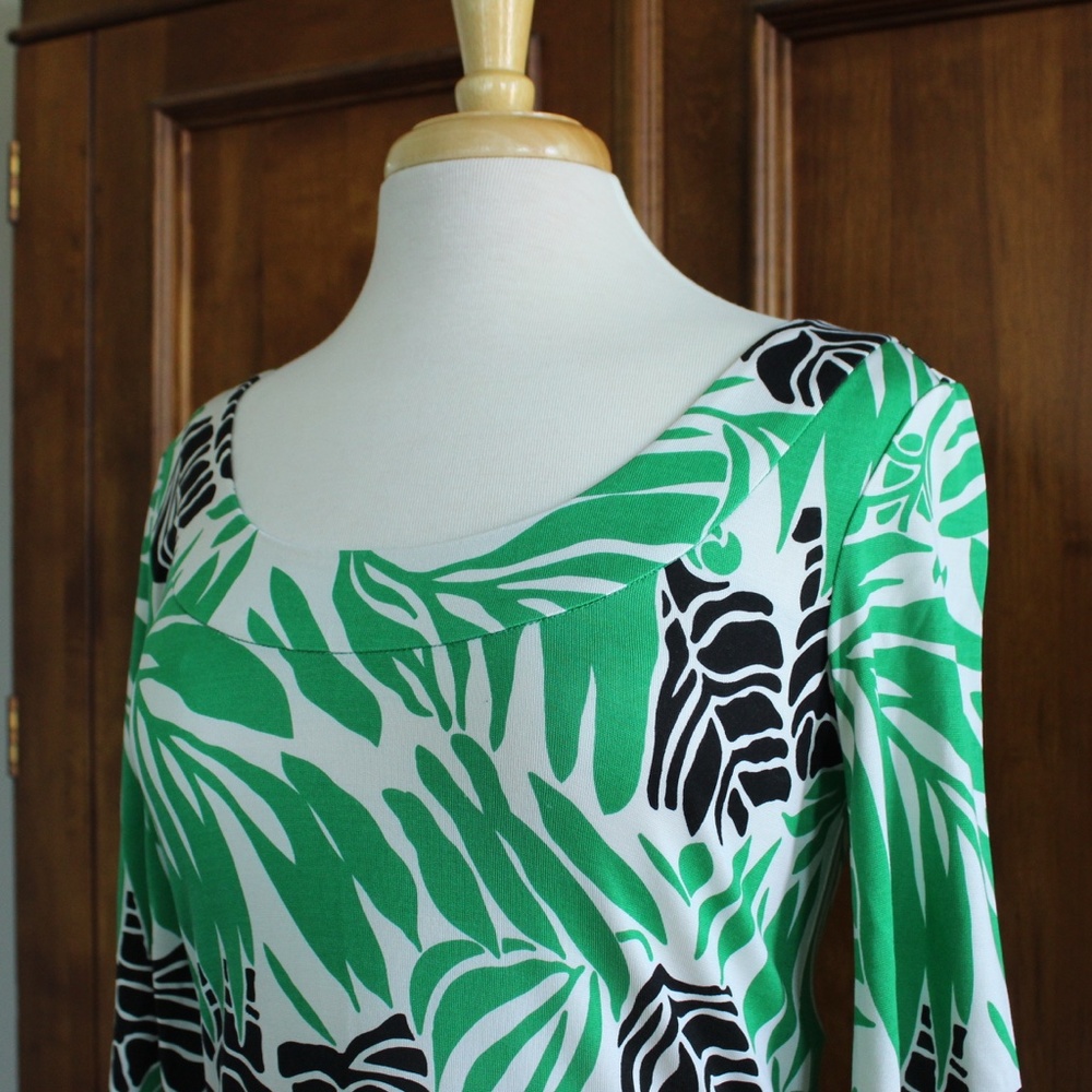 Diane Von Furstenberg Aggie Mini Shift Dress Size 6 100% Silk Gently Worn - Picture 7 of 8
